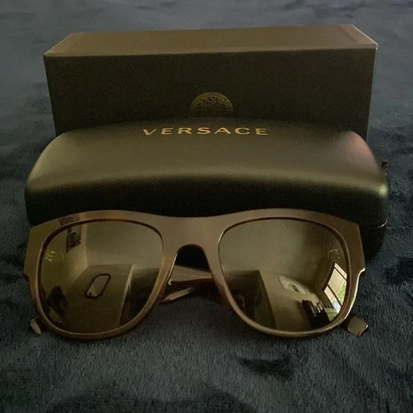 Versace | Accessories | Versace Sunglasses Made In Italy Mod  display picture 1